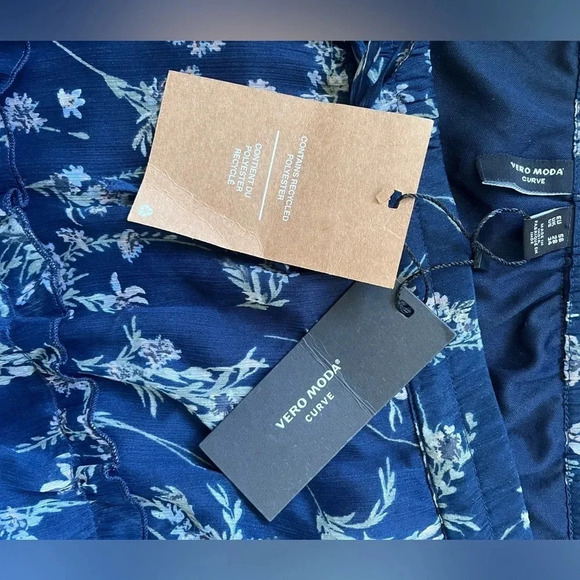 Vero Moda Curve Navy Floral Knee Length Skirt Women Plus Size 24 - Picture 3 of 8